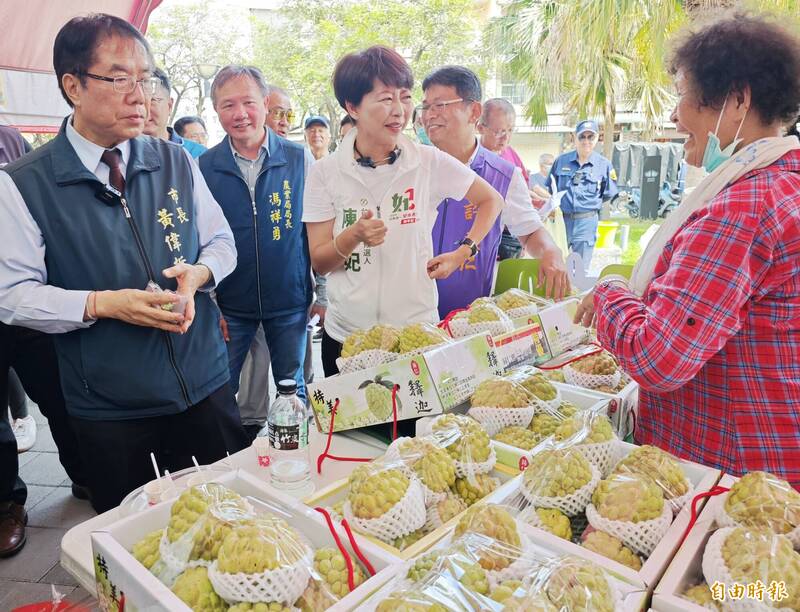 台南釋迦節熱鬧行銷「大目仔」 也為熊本震災敲鐘祈福
