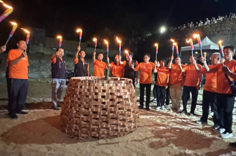 馬祖秋季盛典鐵板燒塔節  百年習俗祈福除穢
