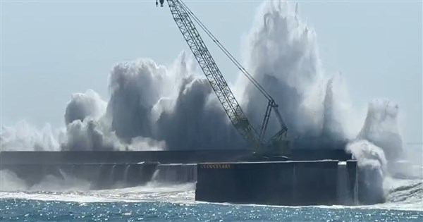 颱風白海豚影響　航空、海運交通異動一次看