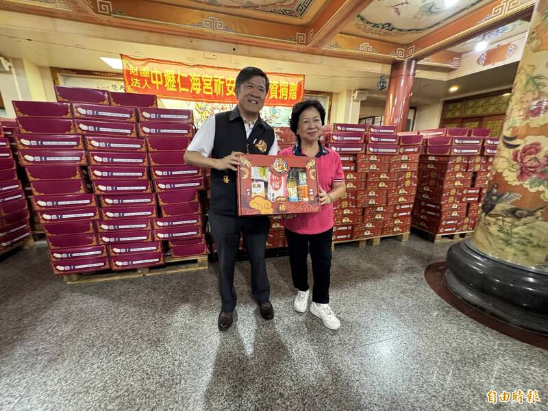 中壢仁海宮供品變愛心！近4千份普度物資贈18慈善機構與22校
