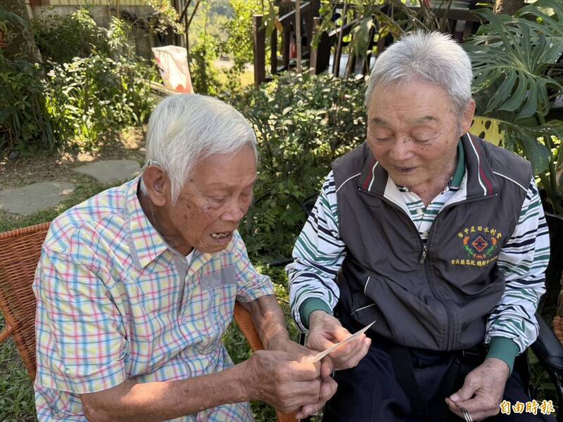 電視驚見昔日好友！台中兩老農赴日學種橘「失聯60年」 今溫馨相聚