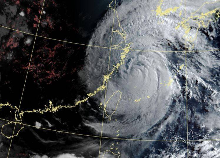 「白海豚」掃過台灣北方！中部以北有大雨 南部花東防高溫