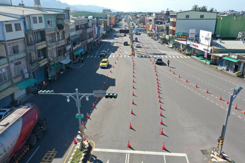 國慶連假屏東台東湧車潮！枋寮段急實施調撥車道 墾丁大街今晚起人車分流