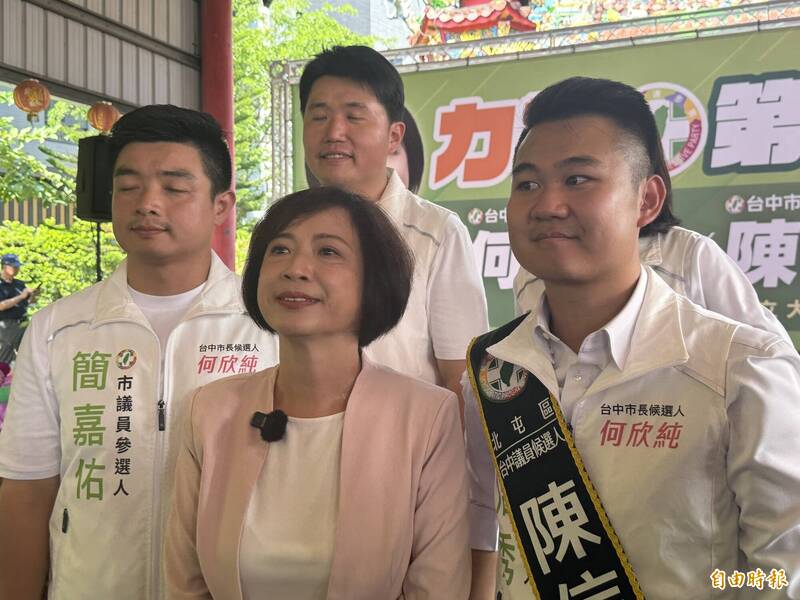 中市公車不開門讓民眾氣得跺腳   何欣純：市府政策調整沒到位