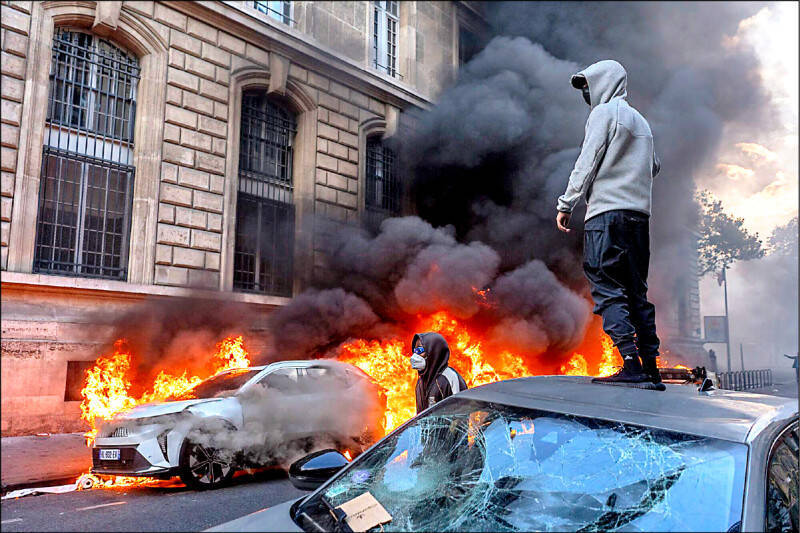 歐洲抗議浪潮爆激烈衝突 觀光署：未有團客受影響