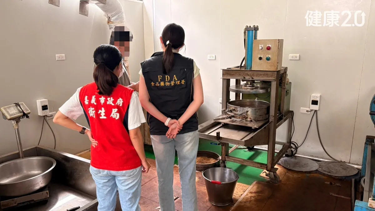 食安陷阱聖德科斯冷壓黑麻油苯駢芘超標 同批還有2個不同有效日期共360瓶
