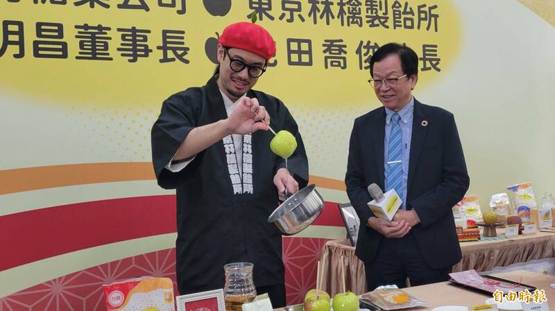 日蘋果糖老闆因黃牛暴增心痛 初衷：想讓更多台灣人吃到我的蘋果糖