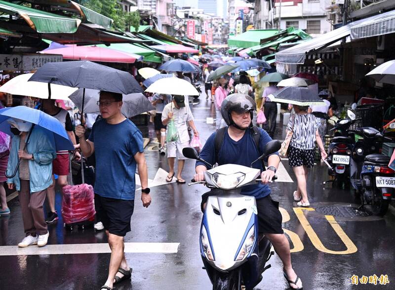 高屏大雨特報！ 中南部高溫今上看33度