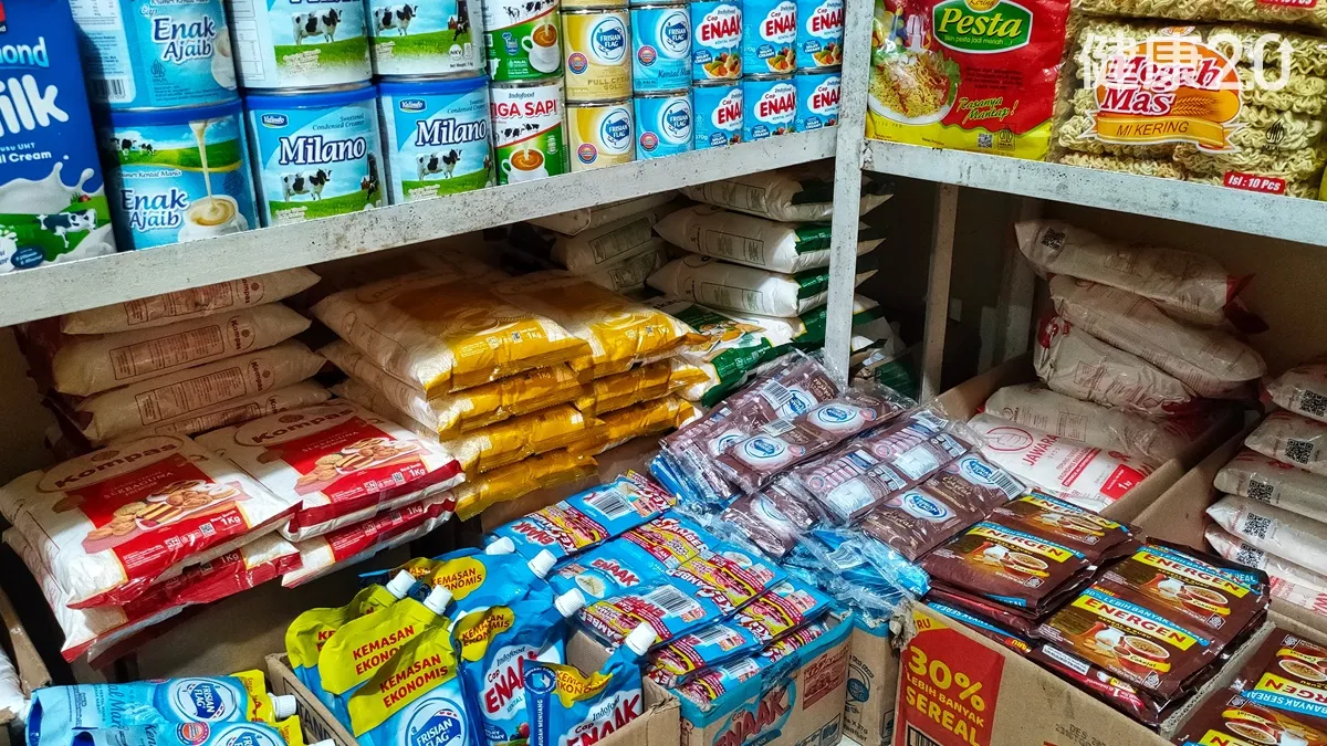 營養對策颱風天別只買泡麵！防斷炊 營養師推免開火罐頭搭這招秒變健康神菜