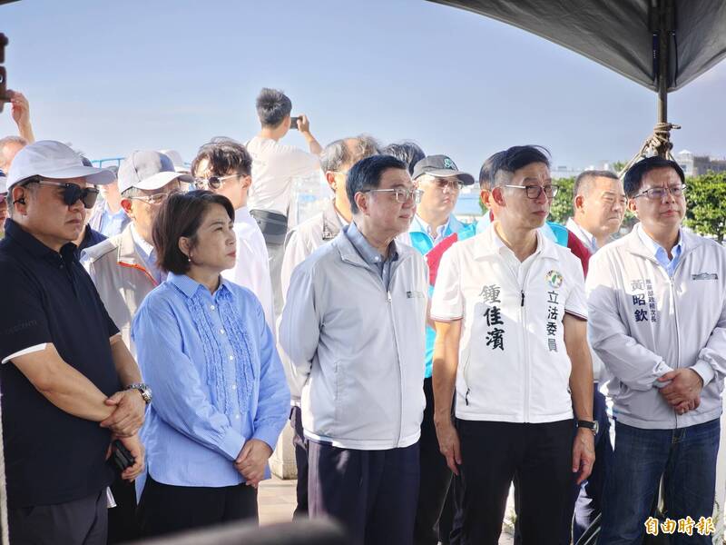卓榮泰視察屏東漁業 核定43.41億補齊海水供水拼圖