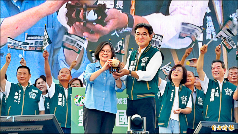 劉建國成立虎尾競總 5千人喊凍蒜