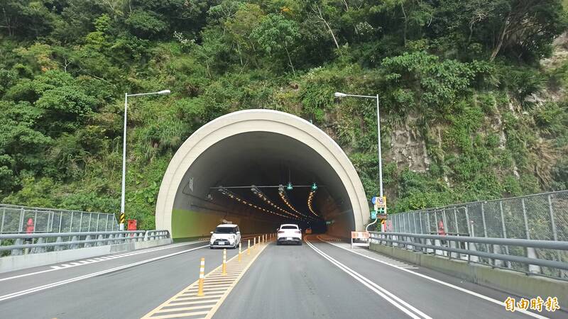 國慶連假蘇花路廊南下車潮估13000輛 公路局籲走蘇花改