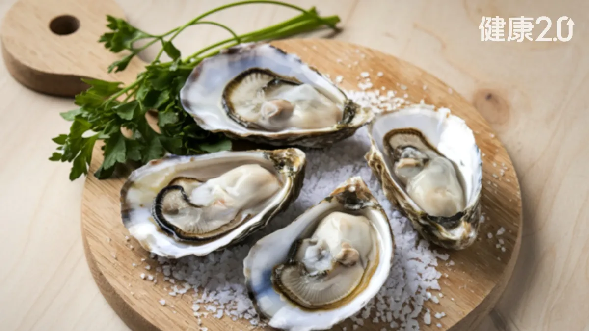 吃牡蠣幫大腦洗澡？越睡越累、腦霧吃這3類食物