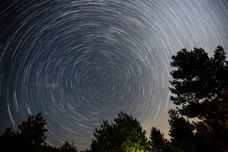 夏日夜空奇觀！英仙座流星雨迎極大期 逢新月無光害條件極佳