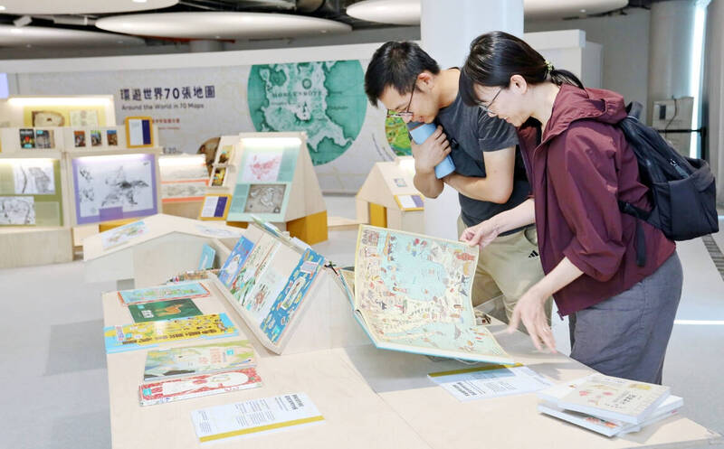 70張地圖帶孩子環遊世界！橫跨300年兒童文學珍寶首度來台展出
