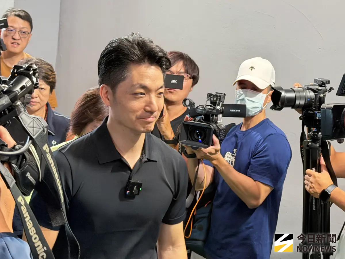 52%不滿兩岸關係！蔣萬安批綠「賣芒果乾」