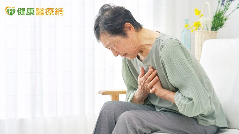 七旬婦血便狂喘險喪命！輸血無效 原是罕見「伊凡斯症候群」