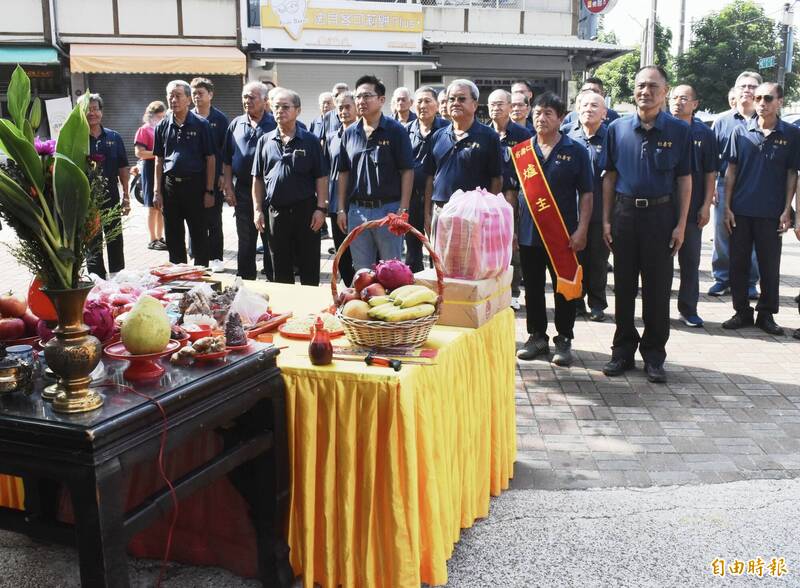 最像孔夫子的月老！台南仁壽宮秋祭 為單身信眾助攻姻緣