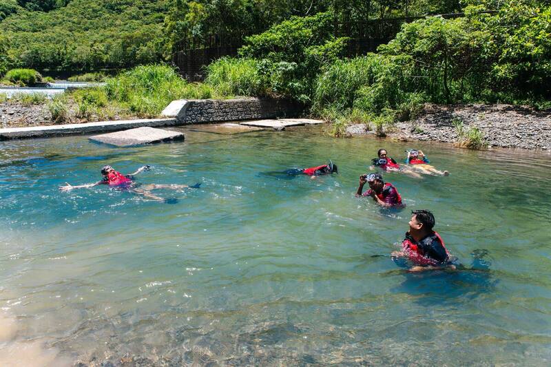 印尼生態旅遊社區台灣踩線 屏東「山中浮潛」紅到國外