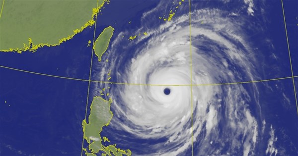 颱風薔琵逼近　氣象署晚間11時30分發海警