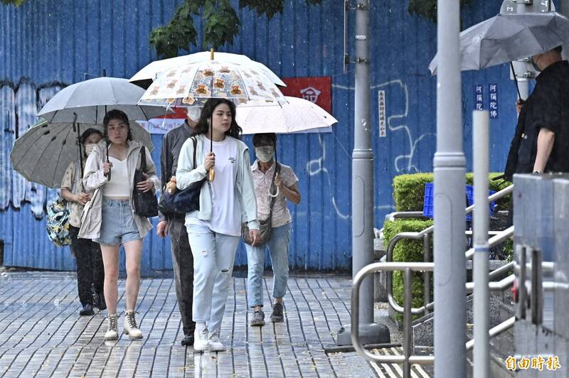 下班回家慎防雨彈！6縣市大雨特報