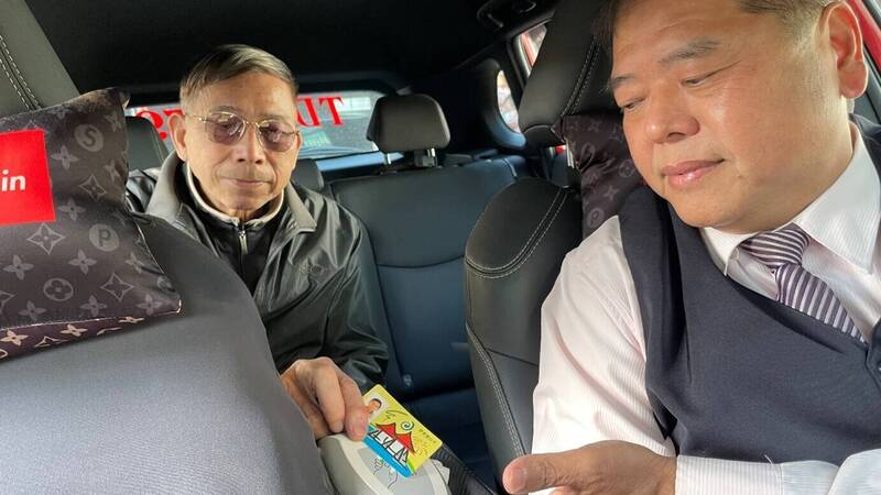 台中敬老卡搭計程車10月提高補助 首週使用人次突破11萬