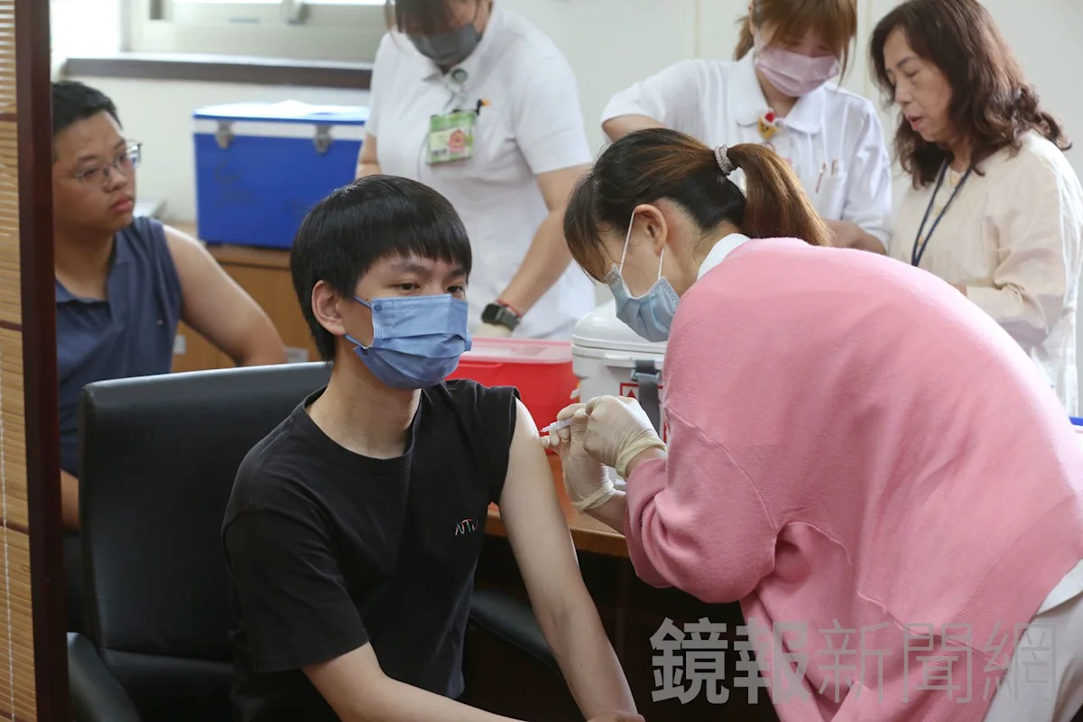 小孩每年打流感疫苗還是中A流！醫師破解迷思：疫苗真正防的是「這件事」 - Yahoo新聞