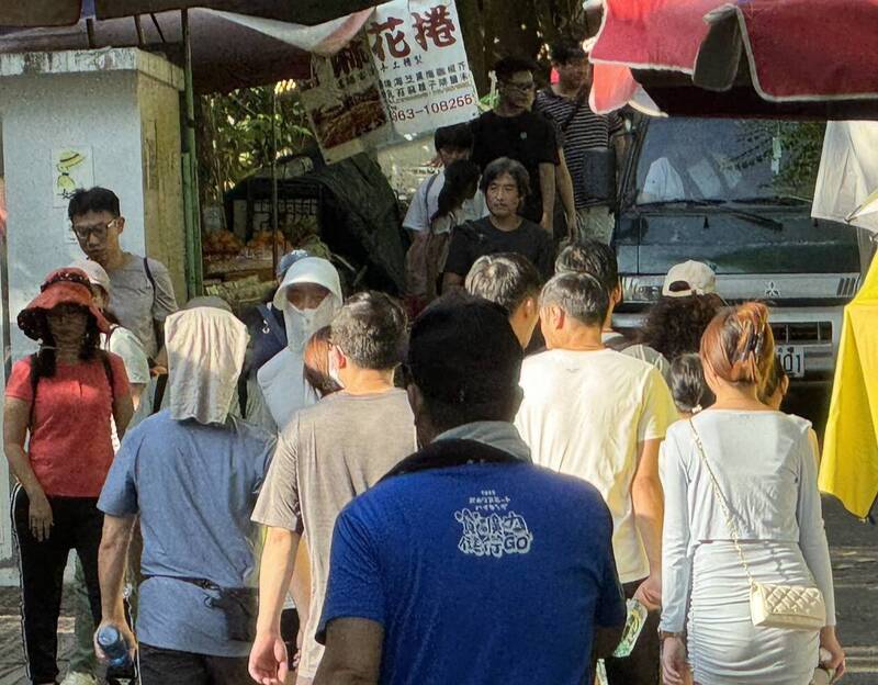 連假狂吃滿滿罪惡感！大坑最親民步道見貪食蛇「收心兼甩肉」