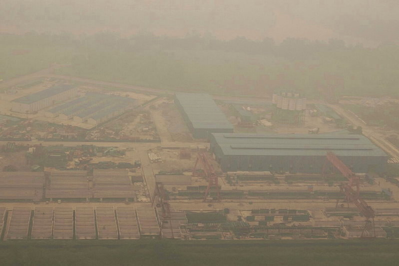 東協害群之馬？印尼林火、長期焚燒廢棄物 煙霾導致東馬多地空污破表 - 倡議家