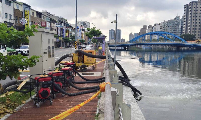 農曆7月天文大潮來襲！台南沿海嚴防海水倒灌