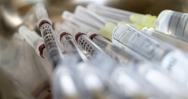 肺炎鏈球菌疫苗8/10升級只需打1劑　疾管署盼長者達4成接種率