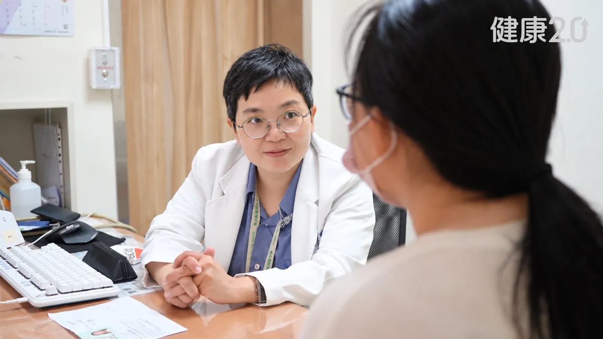 醫療焦點女孩每天上學就胃痛、頭痛 上國中家長才發現她長期被叫「大象」醫：言語霸凌最可怕