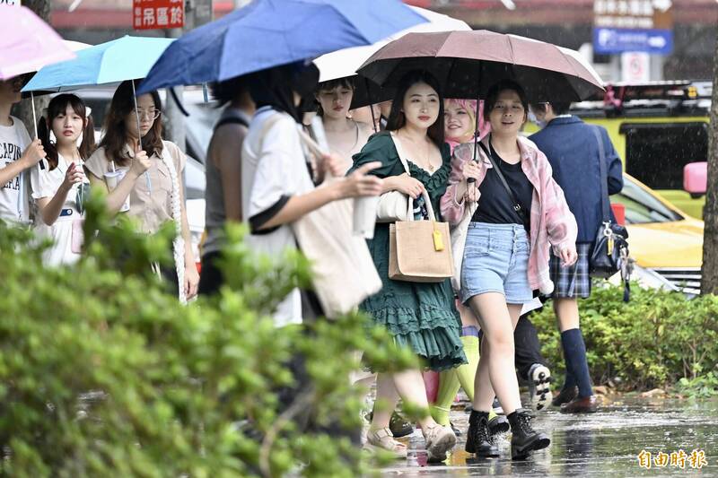 週五雨彈來襲！東北季風報到 全台降雨熱區曝光