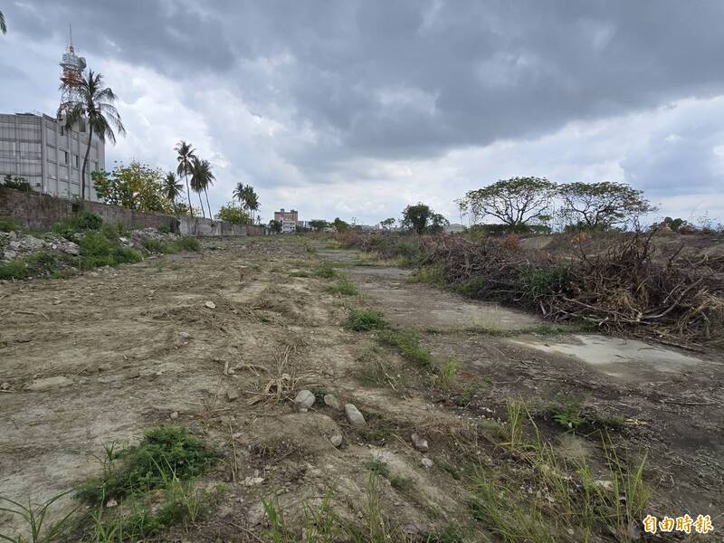 屏南缺公園、活動中心 議員建議遷葬公墓活化土地