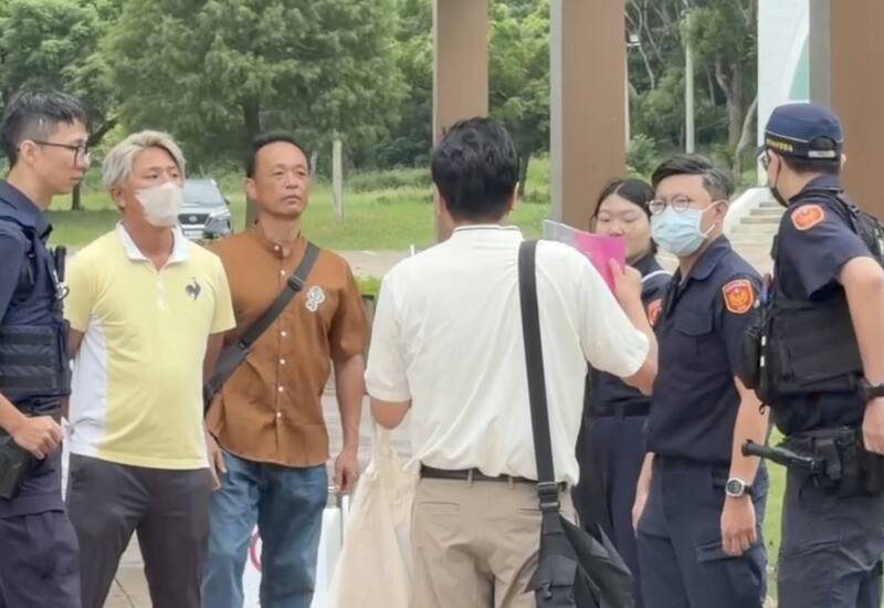 涉農地當停車位！ 蘆竹「廣川漾」說明會爆推擠 解約戶想進場遭拒