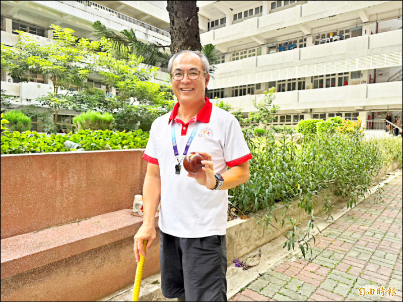 教木球助60生升學 土庫商工林汶峰獲師鐸獎