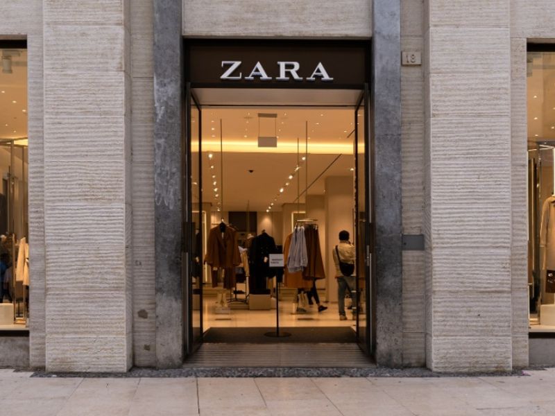 Zara聯手John Galliano用剩衣重製大衣，售價破3萬！工藝手法震撼全球精品圈 - ESG遠見