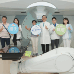 健檢揪出7.2公分腫瘤 7旬婦確診中期肝癌、質子治療後縮小逾6成最新世代質子治療設備助攻 中醫大附醫第二質子治療室正式啟用