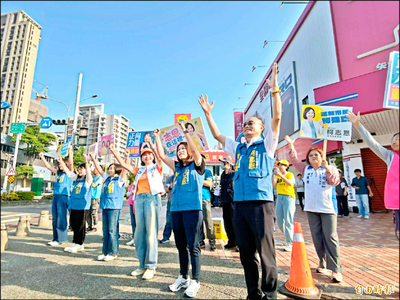 路口催票 賴瑞隆搶攻鳳山 柯志恩固守三民