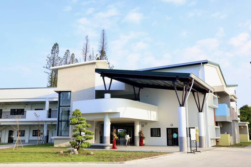 斥資逾1.8億  麻豆安業國小新校舍設計融入文旦意象
