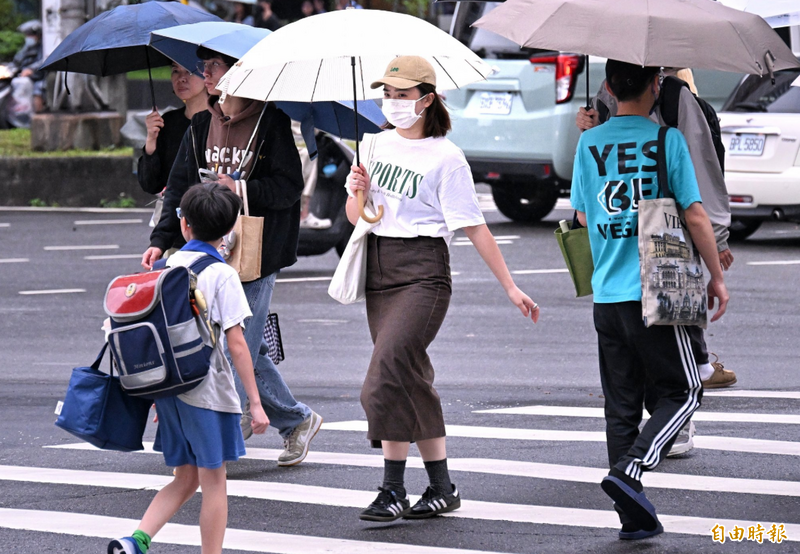 東北季風週末影響曝！「3地」轉雨降溫 專家：下週再一波更強