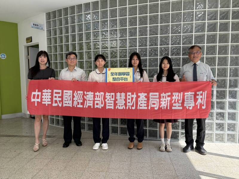 上課、K書像玩遊戲 暨大附中師生取得新型專利