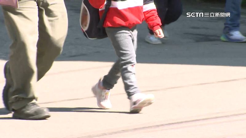 男生童年沒睡好「青春期攻擊行為變多」？台大研究曝禍首在「家庭失能」