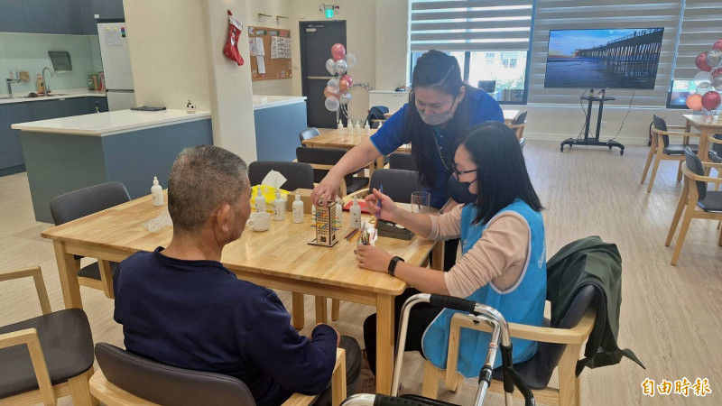 失智症非正常老化！ 落實「健康5招」遠離腦退化