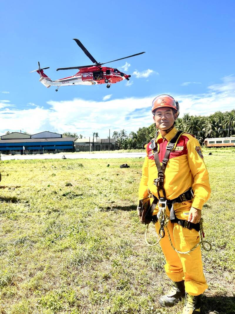 職業軍人退伍轉身變「鳳凰」！屏東警消廖柏勛獲楷模