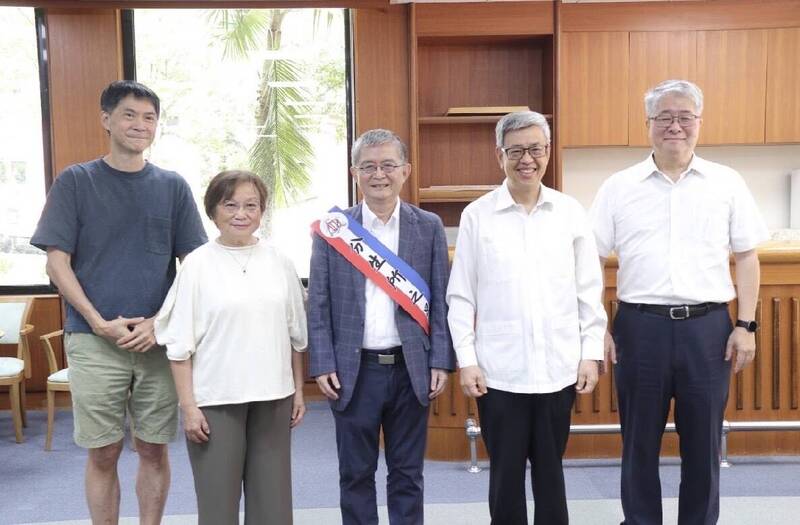 中研院分生所40週年交棒 陳建仁期許深化跨領域生命科學研究