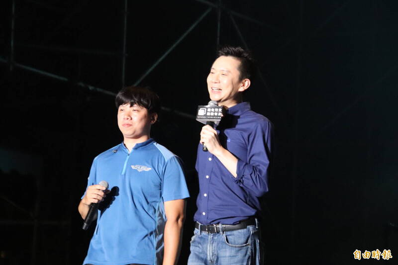 竹北清潔隊臥虎藏龍！陳忠佑高歌《風起了》  鄭朝方讚「可原地出道」
