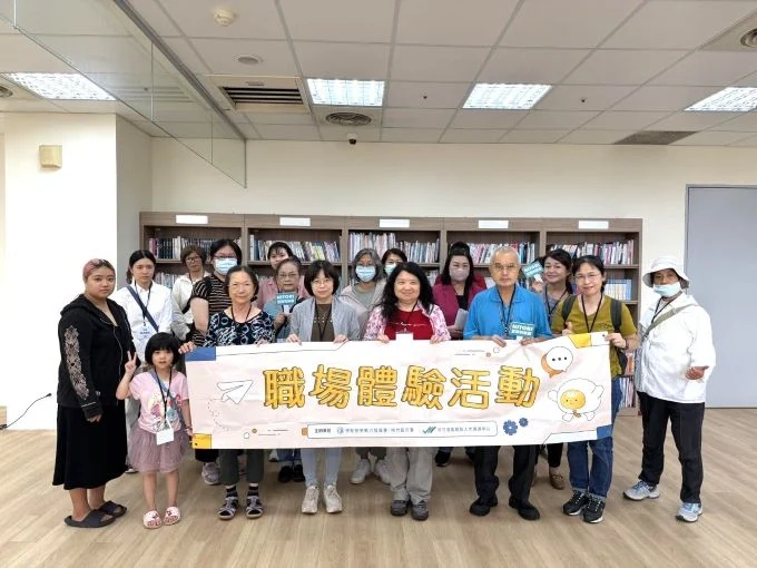 桃竹苗區銀髮人才資源中心與麥當勞合辦中高齡徵才 先體驗再就業