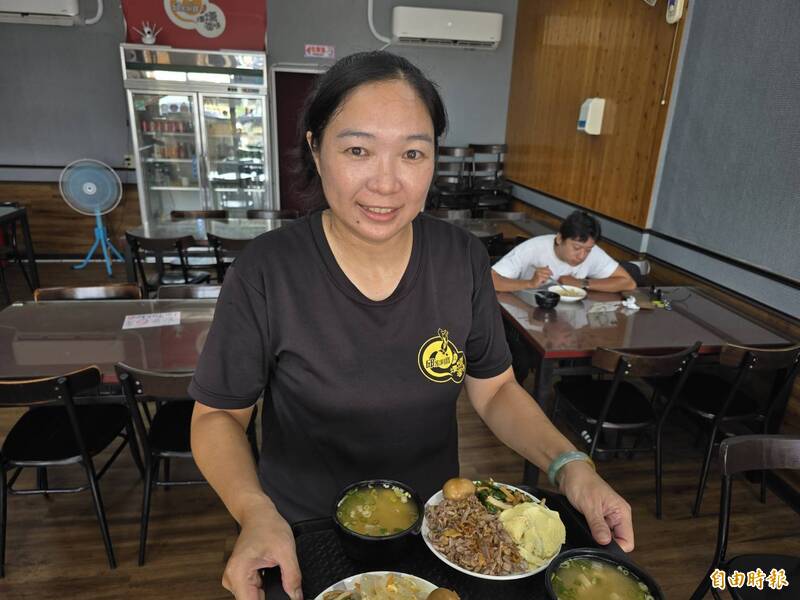 屏東「無骨」鴨肉飯不怕費工 背後貼心原因曝