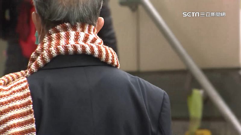 老人免健保！69歲名醫怒：年輕人該走上街